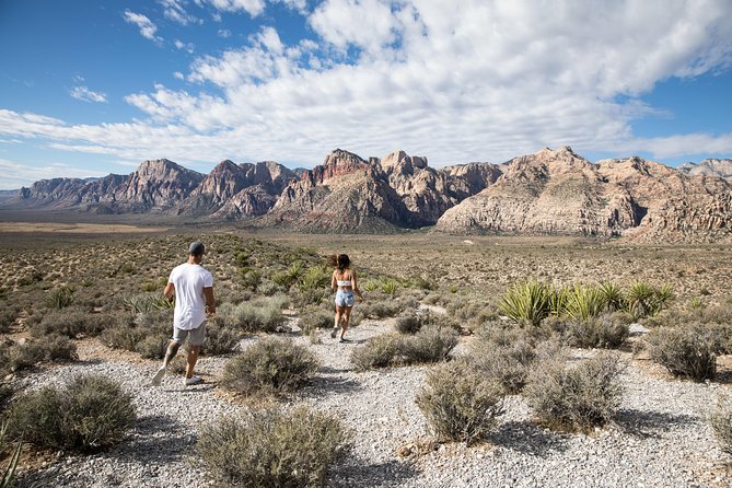 Red Rock Canyon Hike with Transport from Las Vegas - Choosing a trail for the group