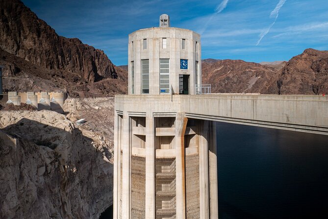 Red Rock Canyon, Nelson Ghost town,7 Magic Mountains, Hoover Dam - Lake Mead: one last look at the water