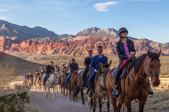 Red Rock Canyon Sunset Horseback Ride and Barbeque Dinner - Getting comfortable in the saddle