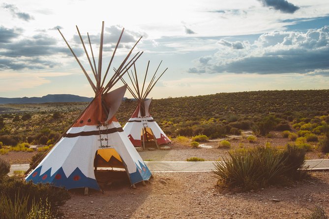 Small Group Grand Canyon, Hoover Dam, 7 Magic Mountains VIP Tour - Grand Canyon West, on Hualapai land