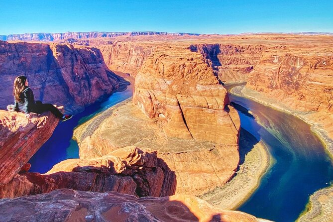 Small-Group Lower Antelope Canyon & Horseshoe Bend Tour w/ Lunch - Horseshoe Bend, a short walk to a huge view