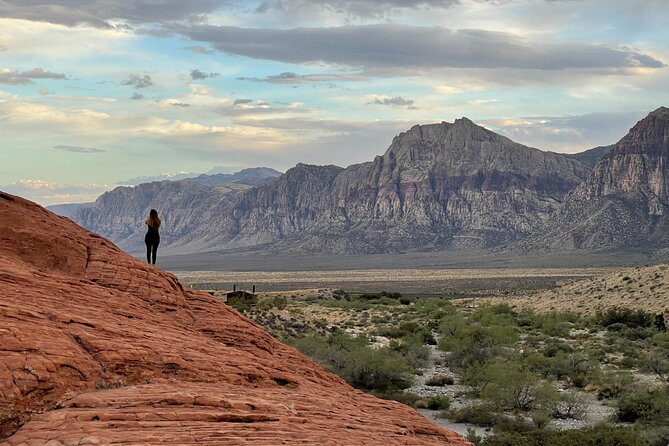 Sunset Hike and Photography Tour near Red Rock with Optional 7 Magic Mountains - Is $149 a Fair Price?