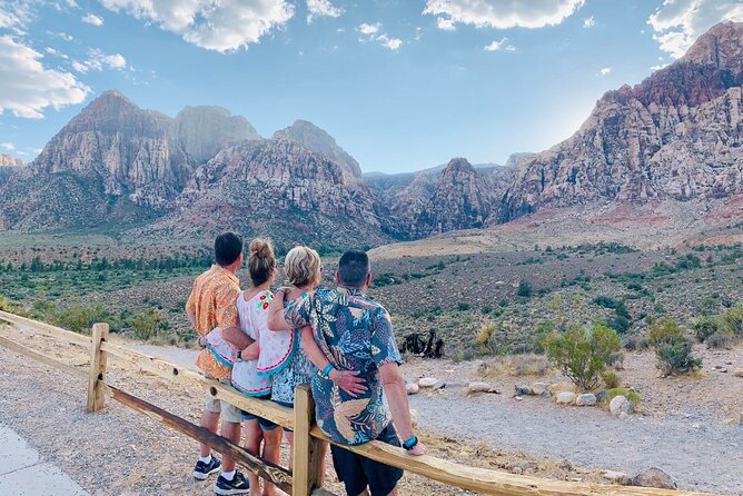 Sunset Hike and Photography Tour near Red Rock with Optional 7 Magic Mountains - FAQ