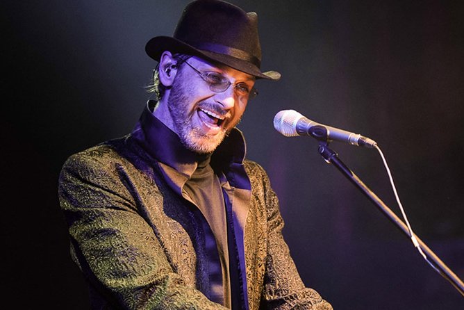 The Australian Bee Gees Show at the Excalibur Hotel and Casino - Expect a sing-along, not a quiet recital