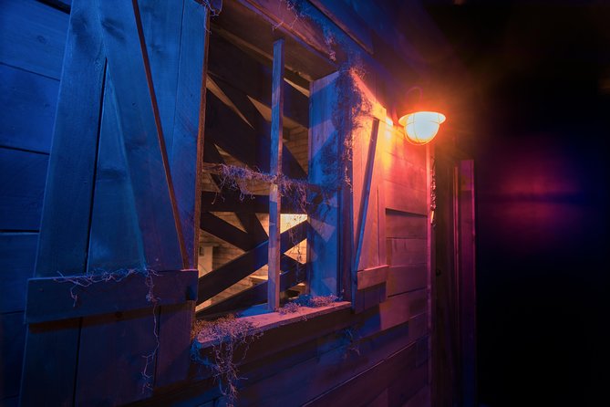 The Cabin Escape room experience in Las Vegas - A lost hike turns into a cabin mystery