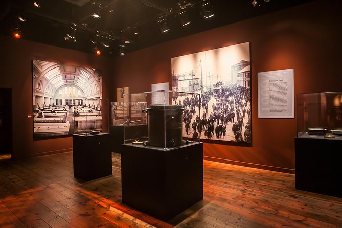 Titanic: The Artifact Exhibition at the Luxor Hotel and Casino - Finding the exhibit inside the Luxor