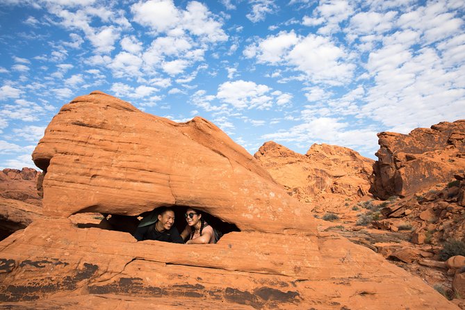 Valley of Fire Guided Hike from Las Vegas - Trading the Strip for red sandstone