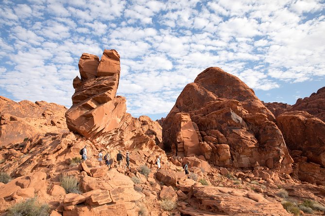 Valley of Fire Guided Hike from Las Vegas - Pickup, drive time, and a five-hour outing