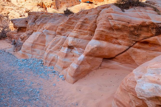 Valley of Fire/ Mojave Desert VIP Small Group Tour From Las Vegas - Leaving the Strip for red rock country