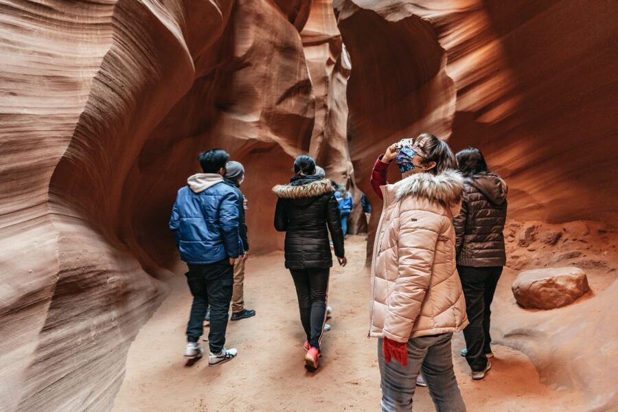 Vegas: Antelope Canyon & Horseshoe Bend Tour at Golden Hour - Should you book it?