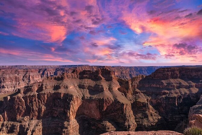VIP Luxury Grand Canyon West and Hoover Dam with Skywalk - What this West Rim trip offers